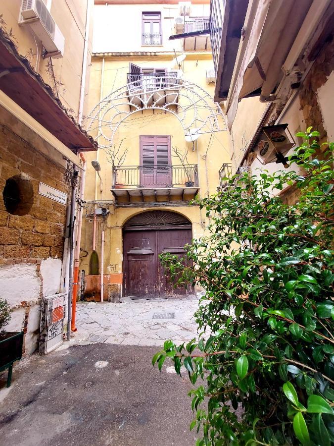 Guest House Palermo Massimo 23 מראה חיצוני תמונה